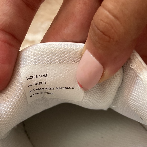 sneakers - Picture 4 of 4